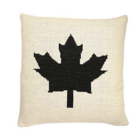 O Canada - Chunky Cable Knit Maple Leaf